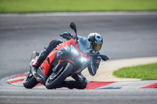 Kawasaki Ninja 400 ABS riding on race track