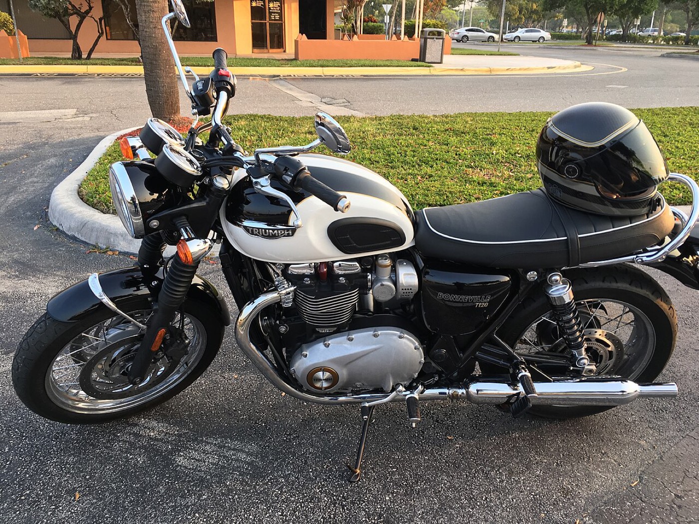 Triumph Bonneville T120