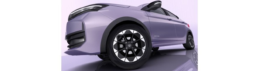 The Aeris front wheel, showing the new diamond-cut alloy face